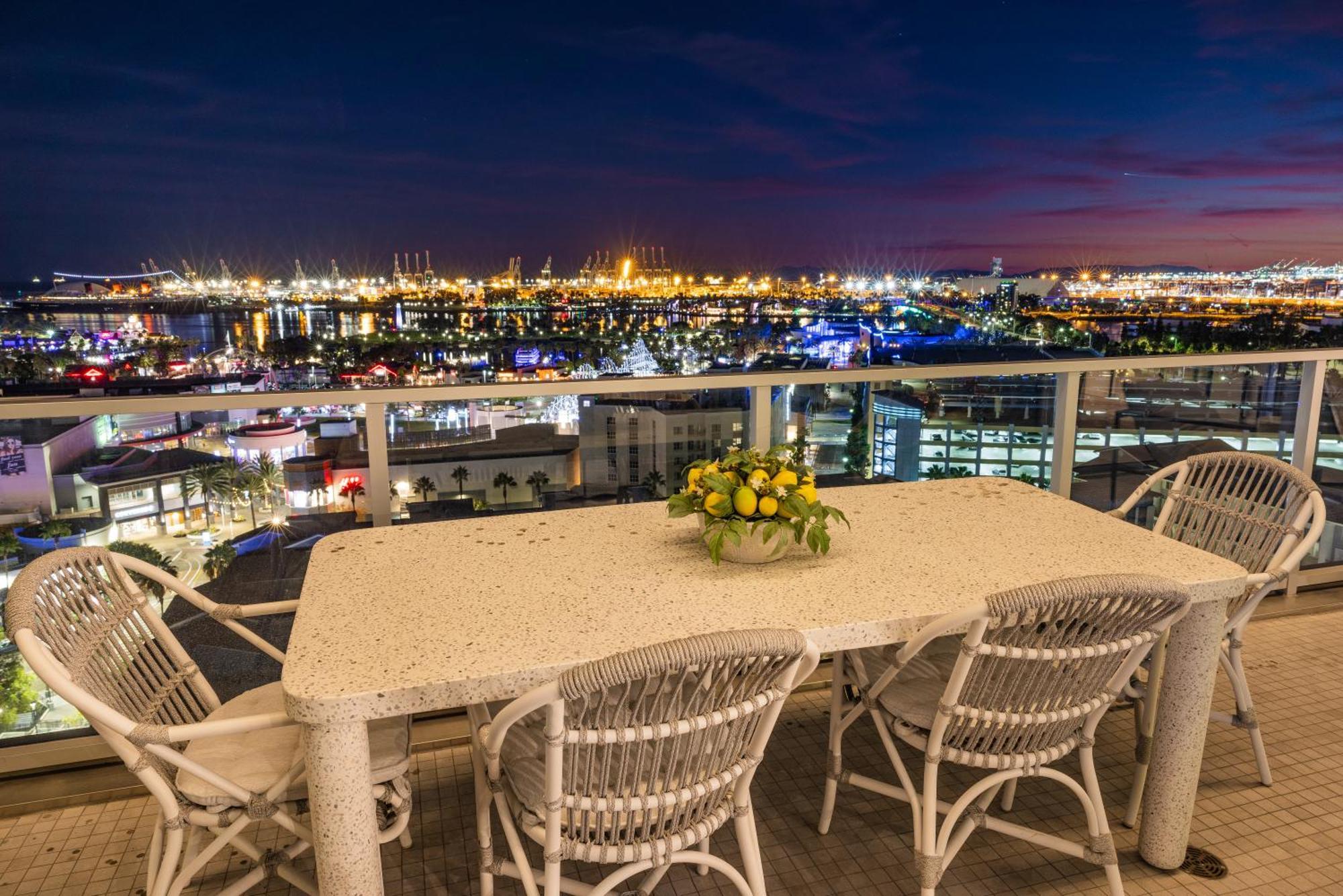 @ Marbella Lane - Penthouse W/ City & Ocean Views Long Beach Bagian luar foto
